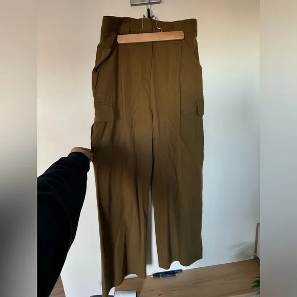 NWT Shona Joy Sara set - utility relaxed pant and fitted vest - Picture 7 of 10